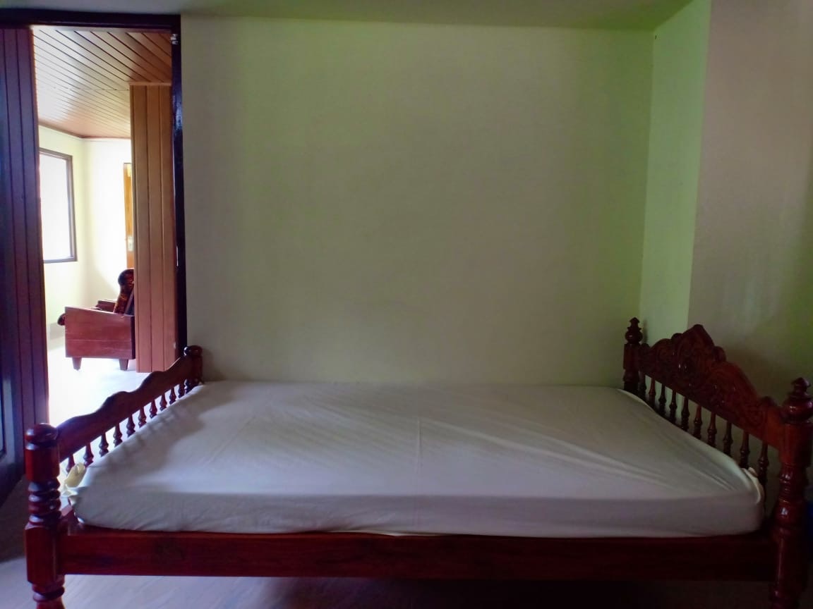 Nedumparambil Homestay - Tap to explore photos