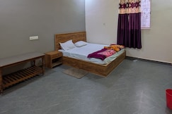 Ram Darwar Atithi Palace, Chatra