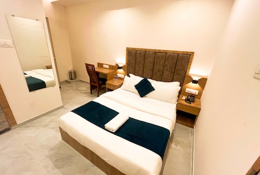 Hotel Grand Executive