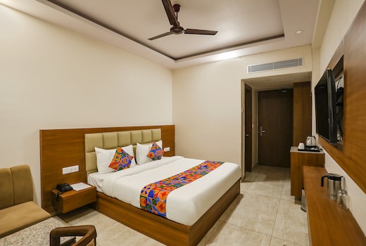 FabHotel Aman Sara