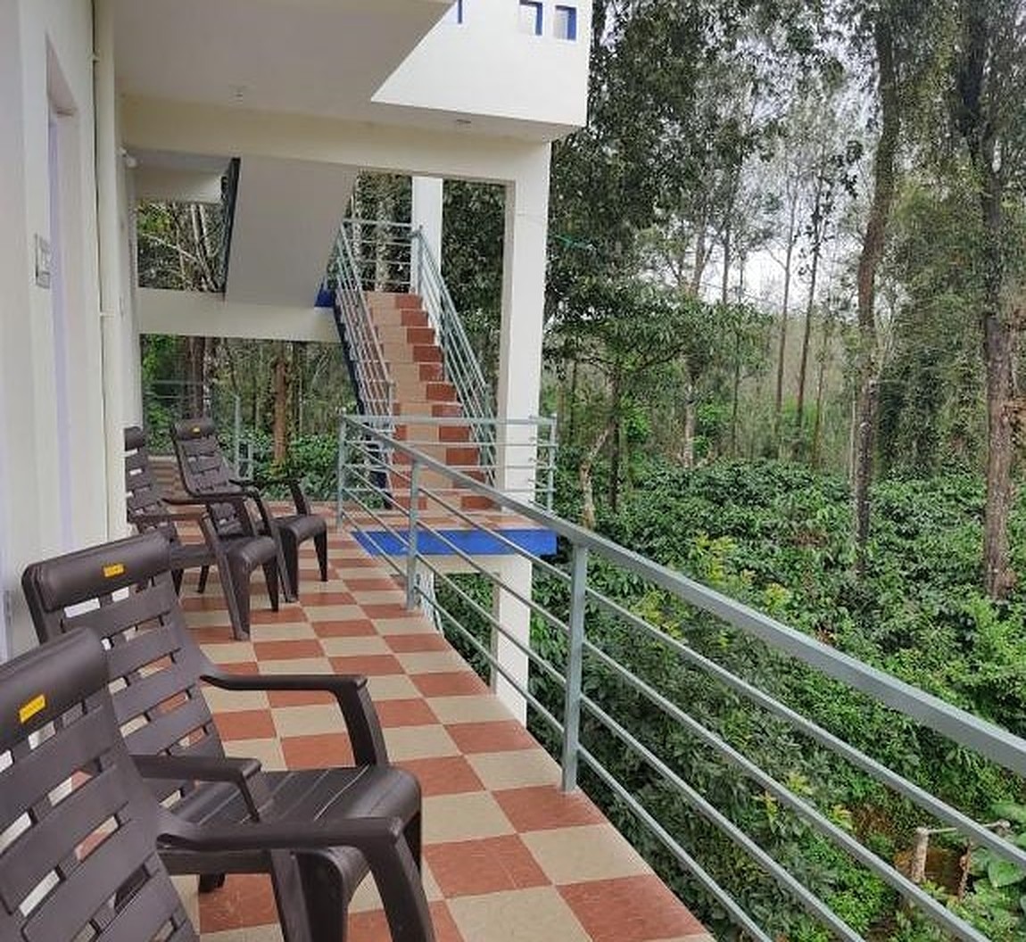 PPH Living Royal Sundaram Homestay - Tap to explore photos