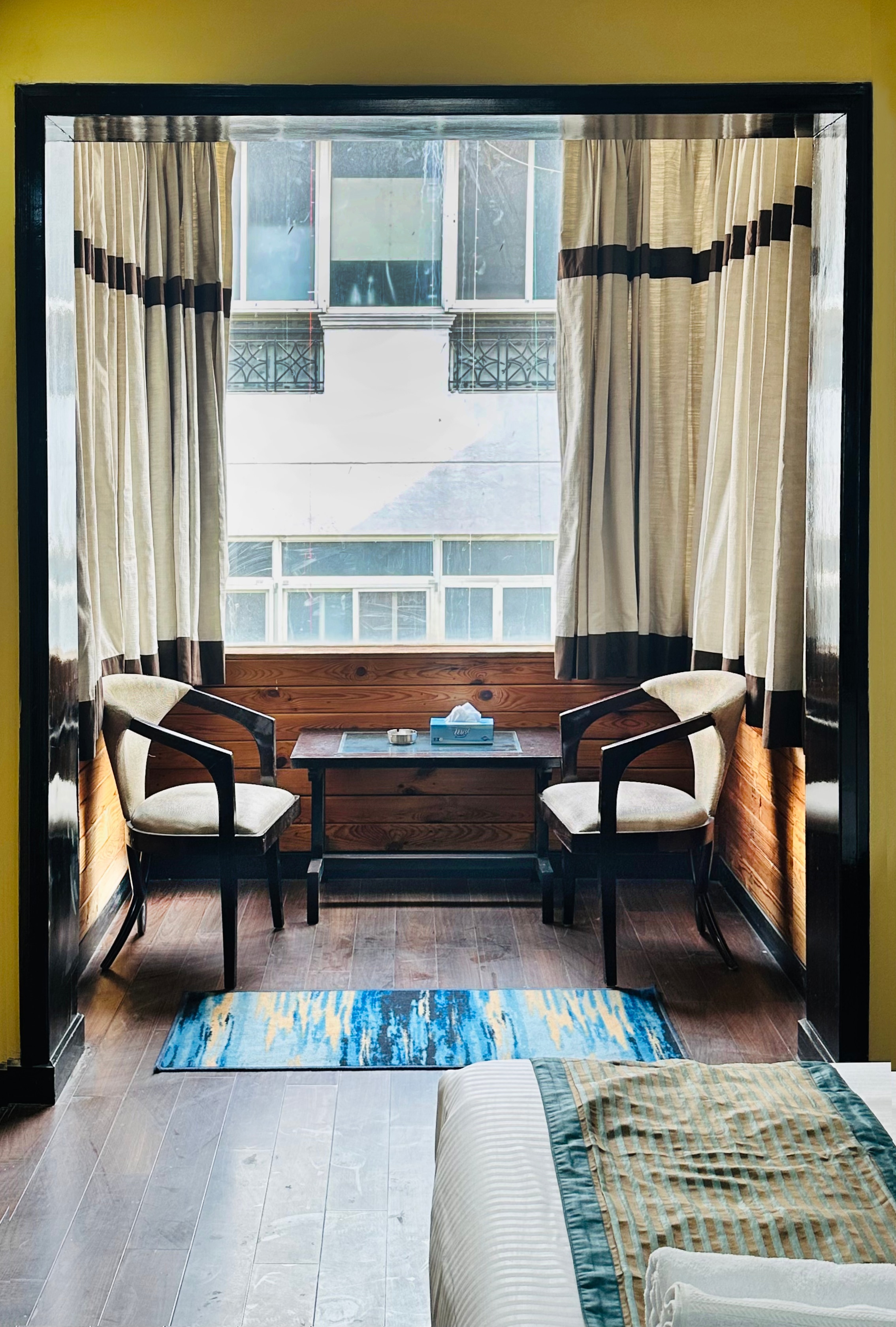 Posh Suites Golf Course Road - Tap to explore photos
