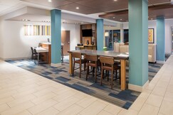 Holiday Inn Express & Suites KINGDOM CITY, Callaway