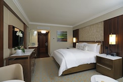 Real InterContinental at Multiplaza Mall, Mora