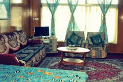 Hotel Dolma Chhinkar, Bomdila