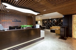 Hotel White cloud, Ahmedabad