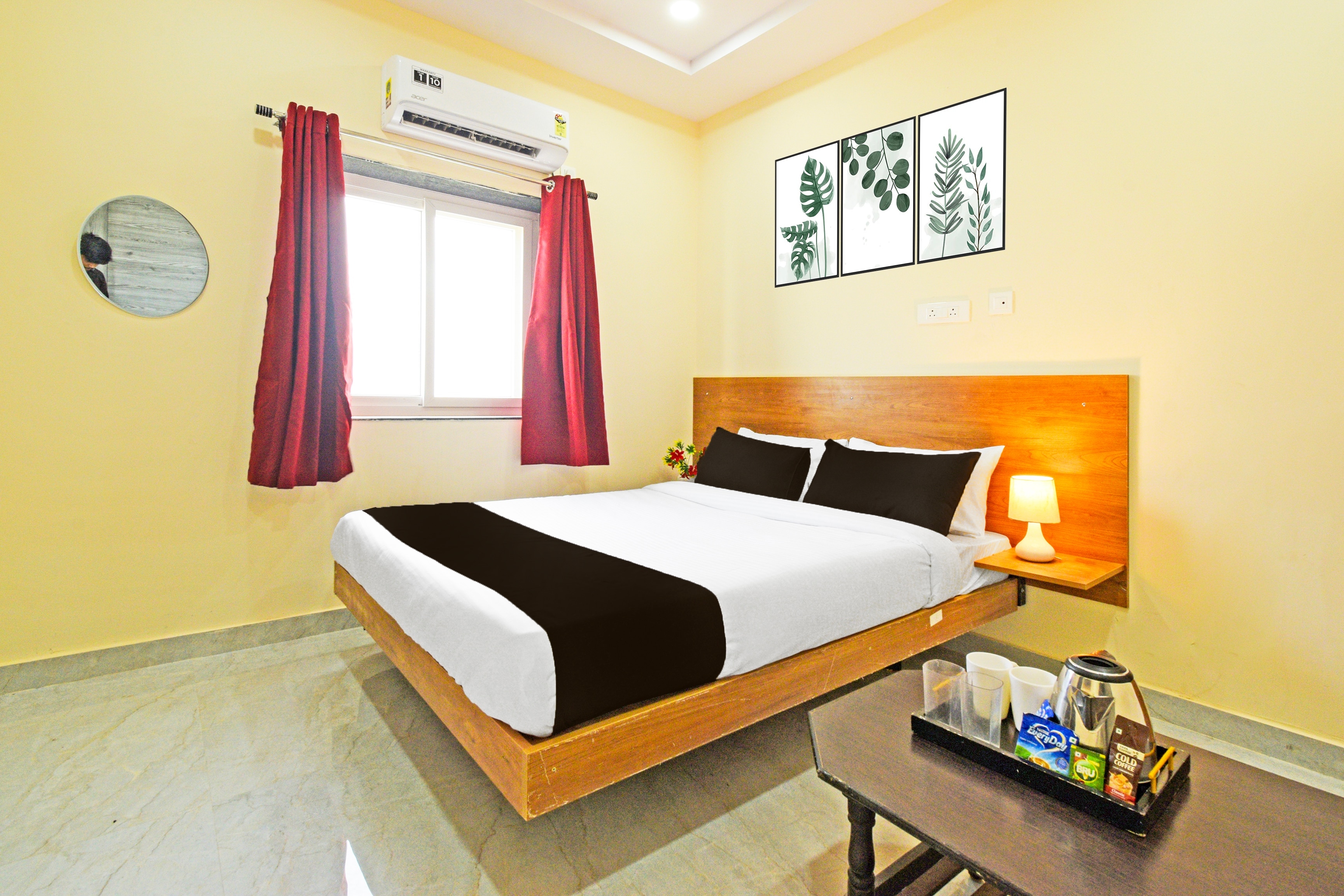 Super Hotel O Vaishnavi Grand - Tap to explore photos