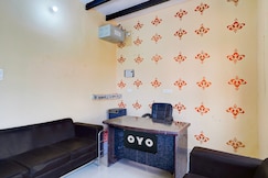 Hotel O YAMUNA RESORT, Noida