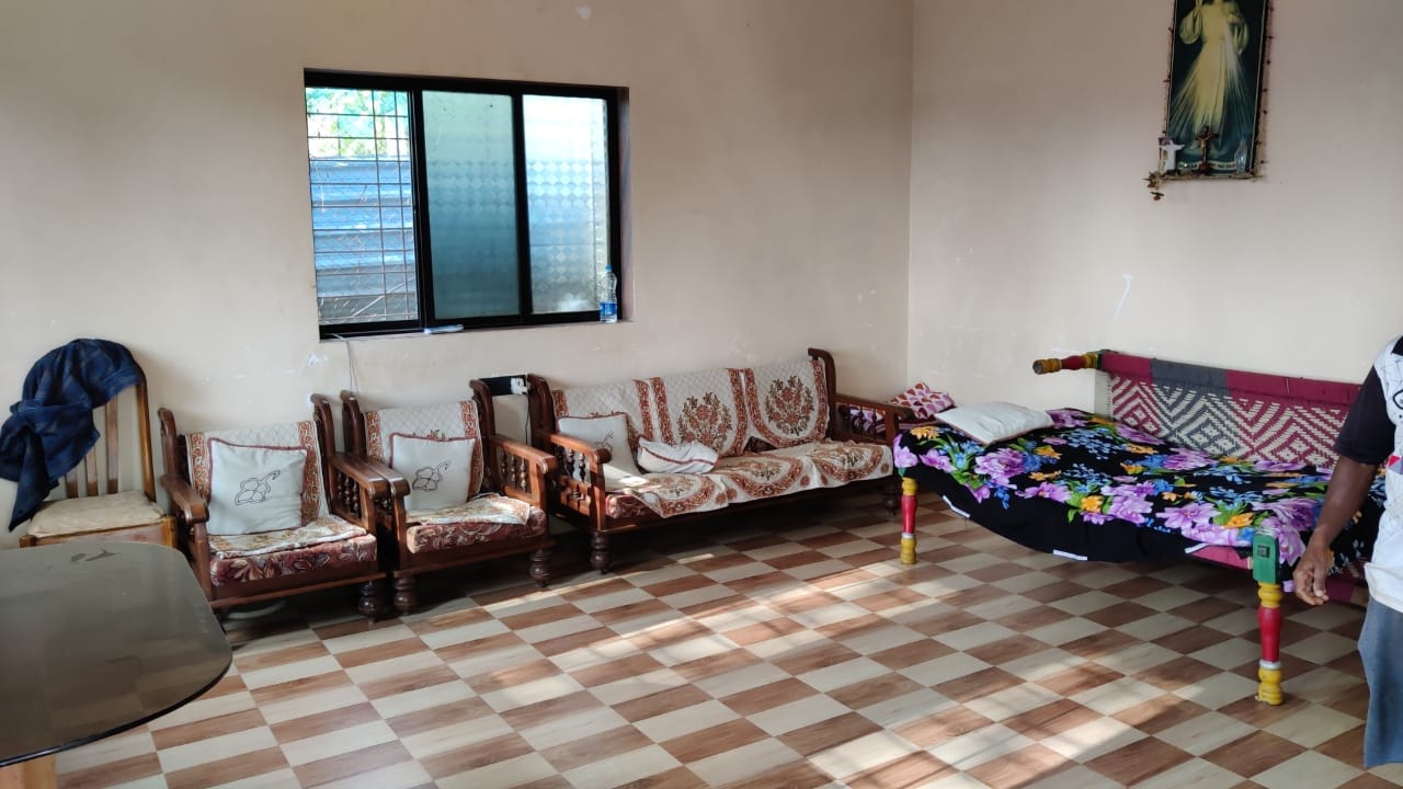 Ave Maria Farm house - Tap to explore photos
