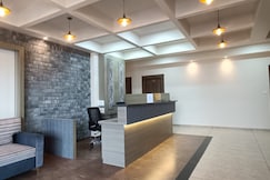 Hotel Shivalik, Anand