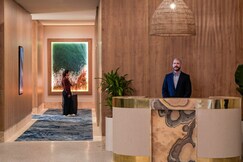 voco GOSFORD, Singleton