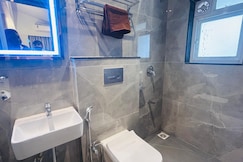 Hotel Signature, Thane