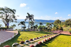 Sunshine Lake Resort, Pune