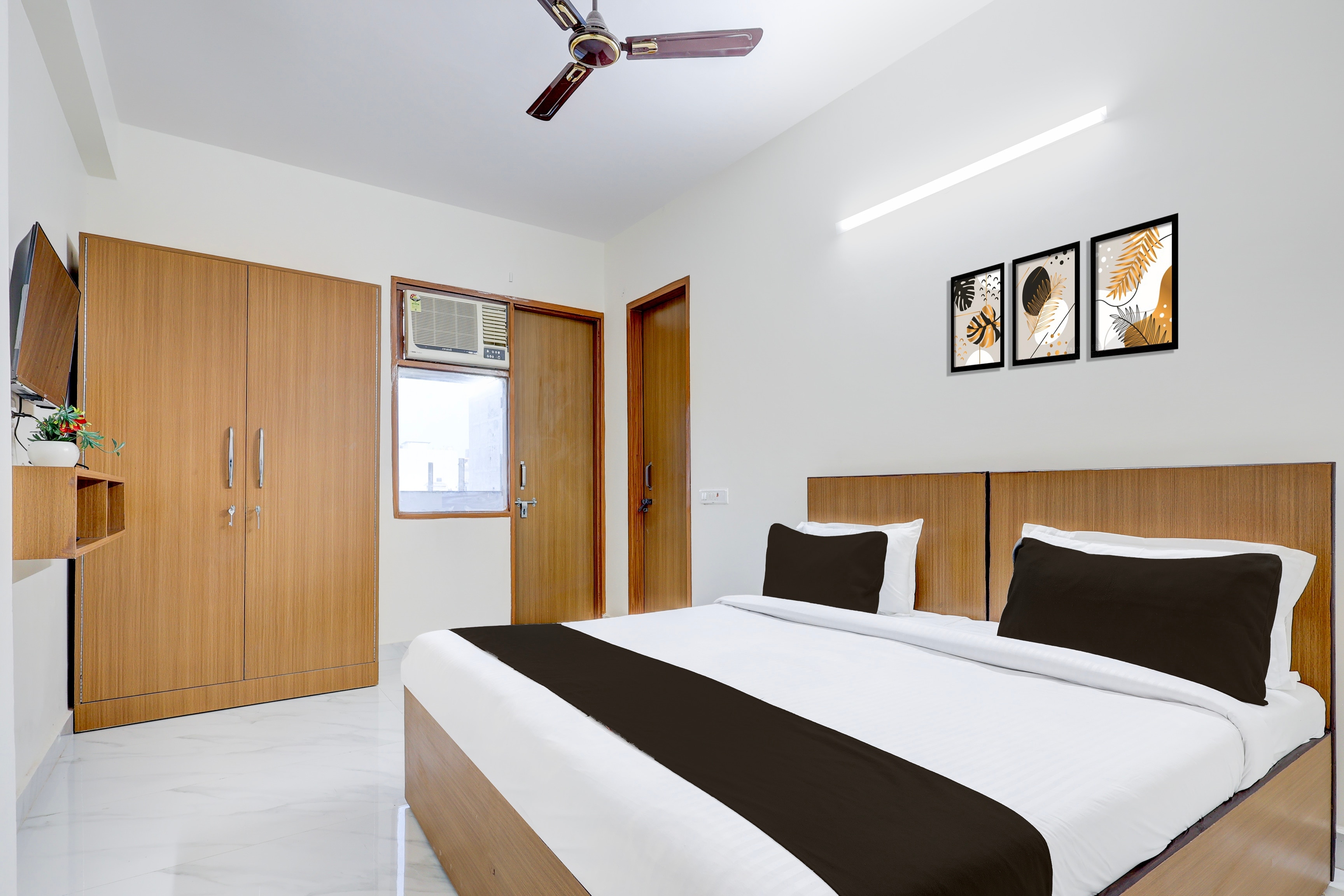 Hotel O Divine Stay - Tap to explore photos