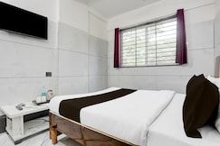 Hotel O Univers Inn, Indore