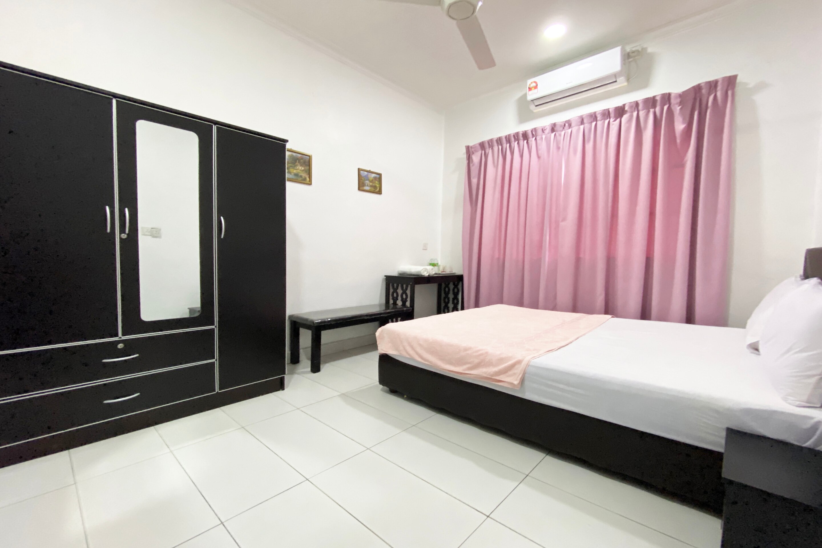 OYO Home 90230 Dh Residence - Tap to explore photos