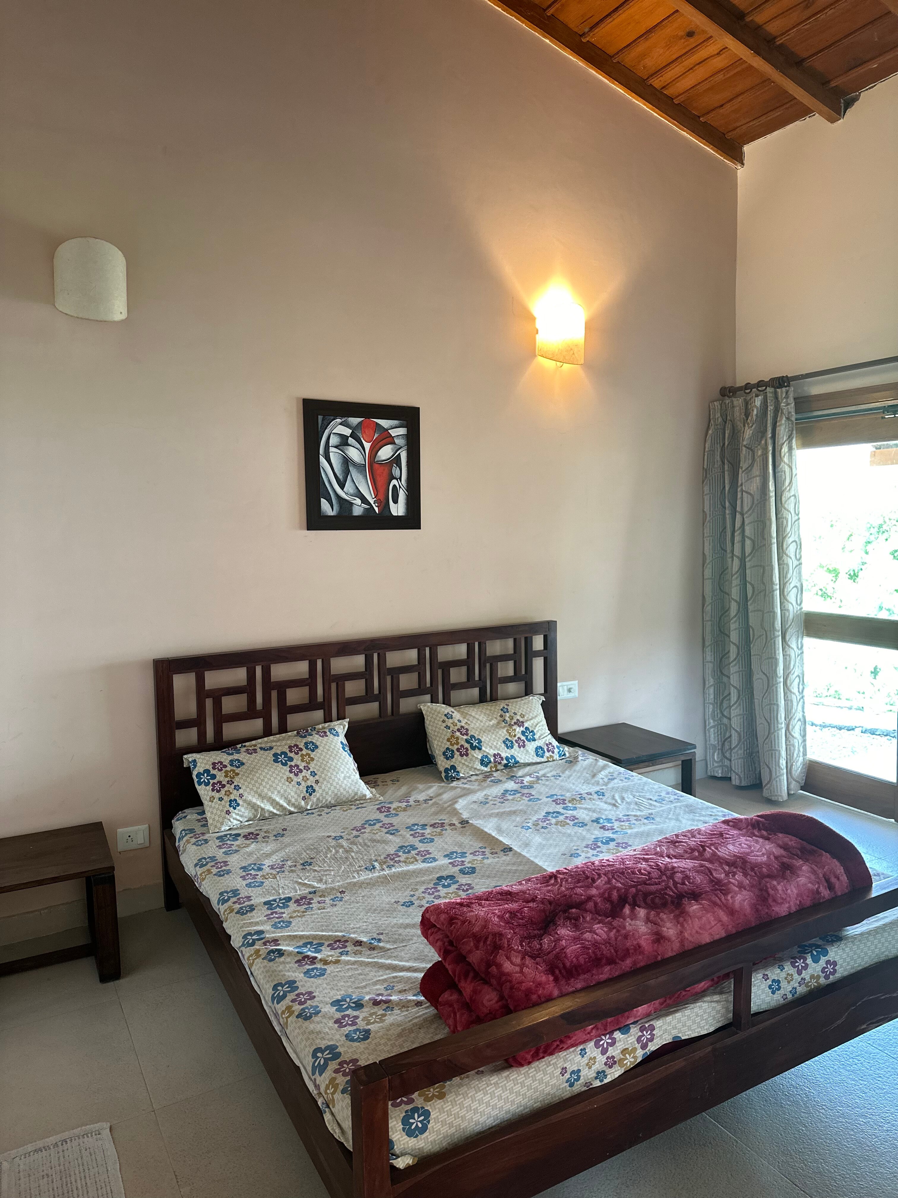 Luxsugero Cottages Premium - Tap to explore photos