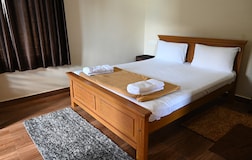 One Bedroom Cottage