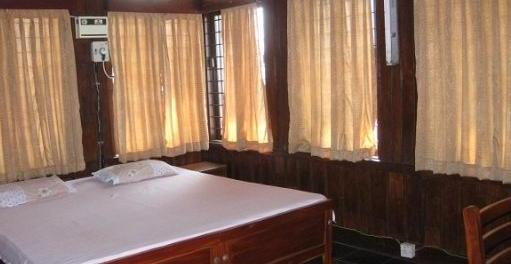 Pushpakam Homestay - Tap to explore photos