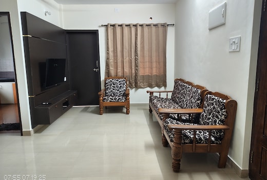 Prateek's 2BHK apartment near Krishna mutt