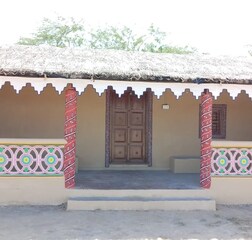 Family Room - Traditional Cottage