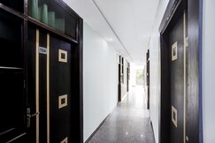 Hotel O Noida Grand, Noida