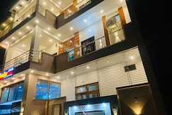 Ahem Palace Home Stay, Ayodhya