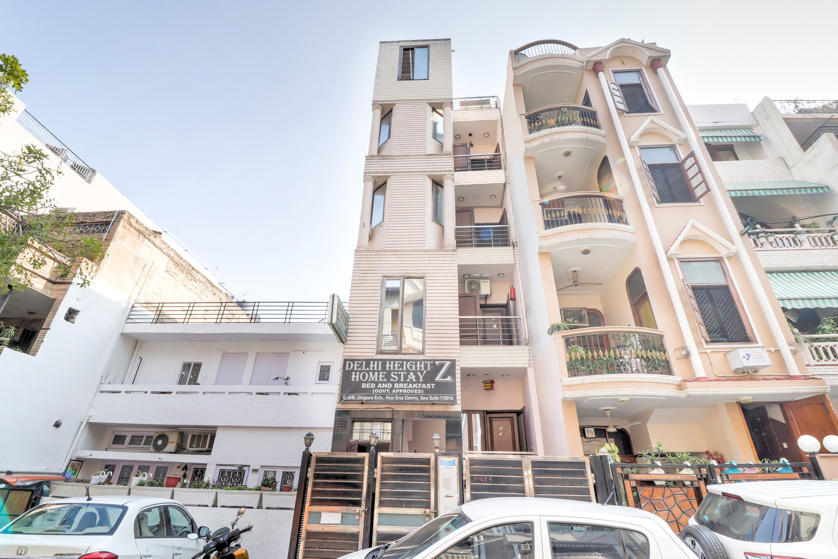 Hotel O BEST HOMESTAY Near Nizanuddin - Tap to explore photos