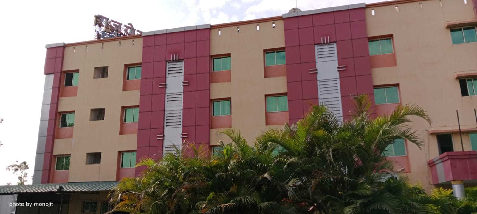 Hotel O Khandesh - Tap to explore photos