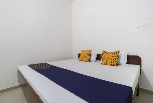 Hotel O MCK Rooms