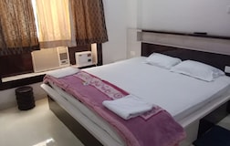 Deluxe Bedroom