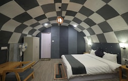 Luxury pods