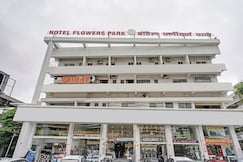 Itsy Hotels Flowers Park, Nashik