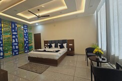 Royal Raj Hotel And Restaurent, Jaipur