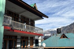 Up Country Lordge, Manali