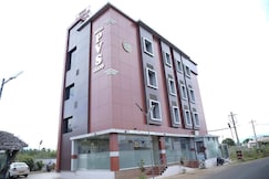 HOTEL PVS GRAND, Kutralam