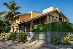 Private Bedroom in Rare Aura 4BHK Villa Luxury pool stay, Bangalore