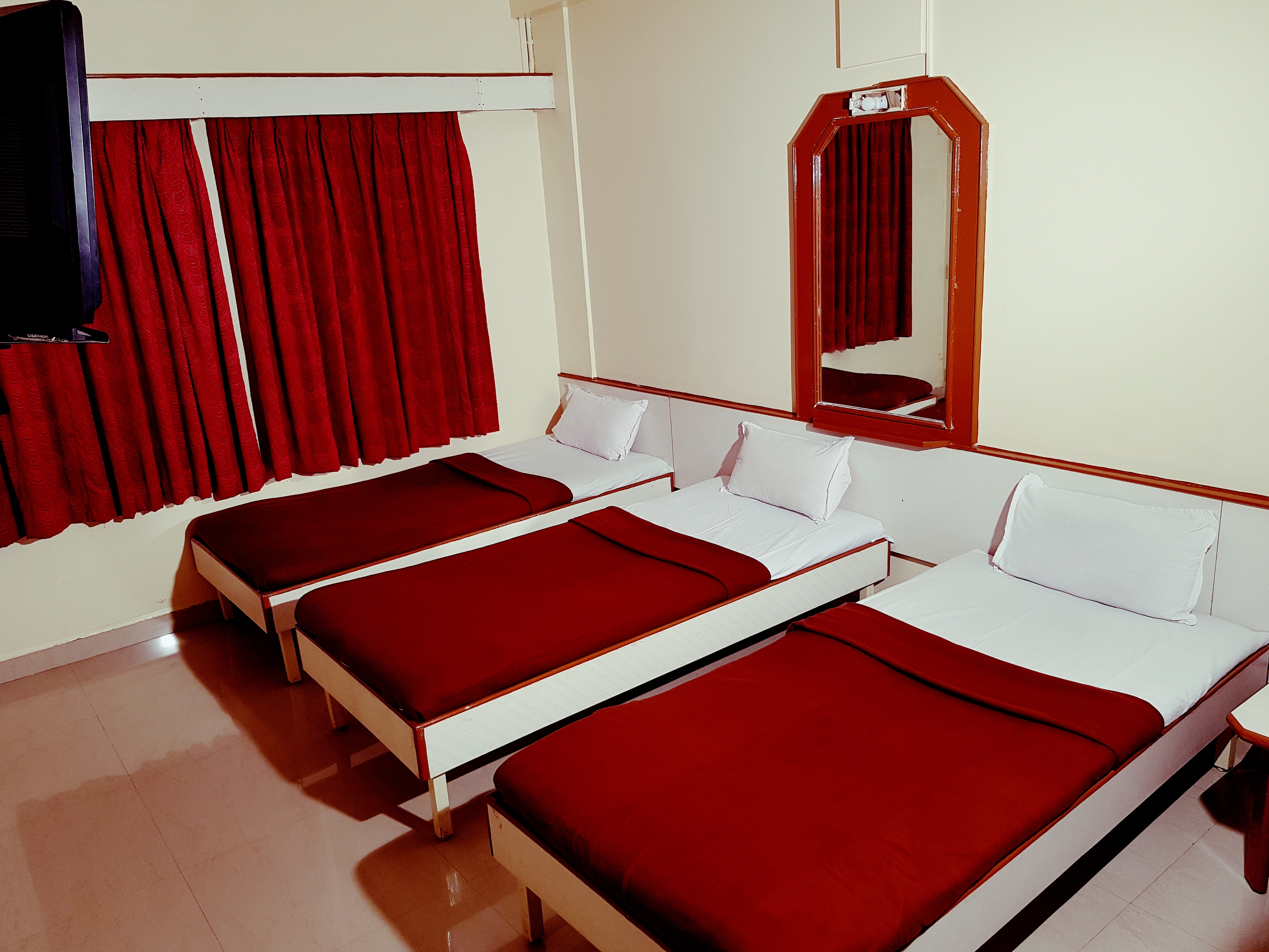 Hotel Samarth Inn - Tap to explore photos
