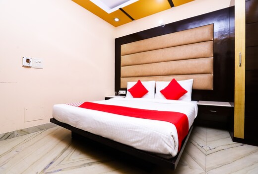 Super Hotel O J P Inn Near Patel Nagar Metro Station