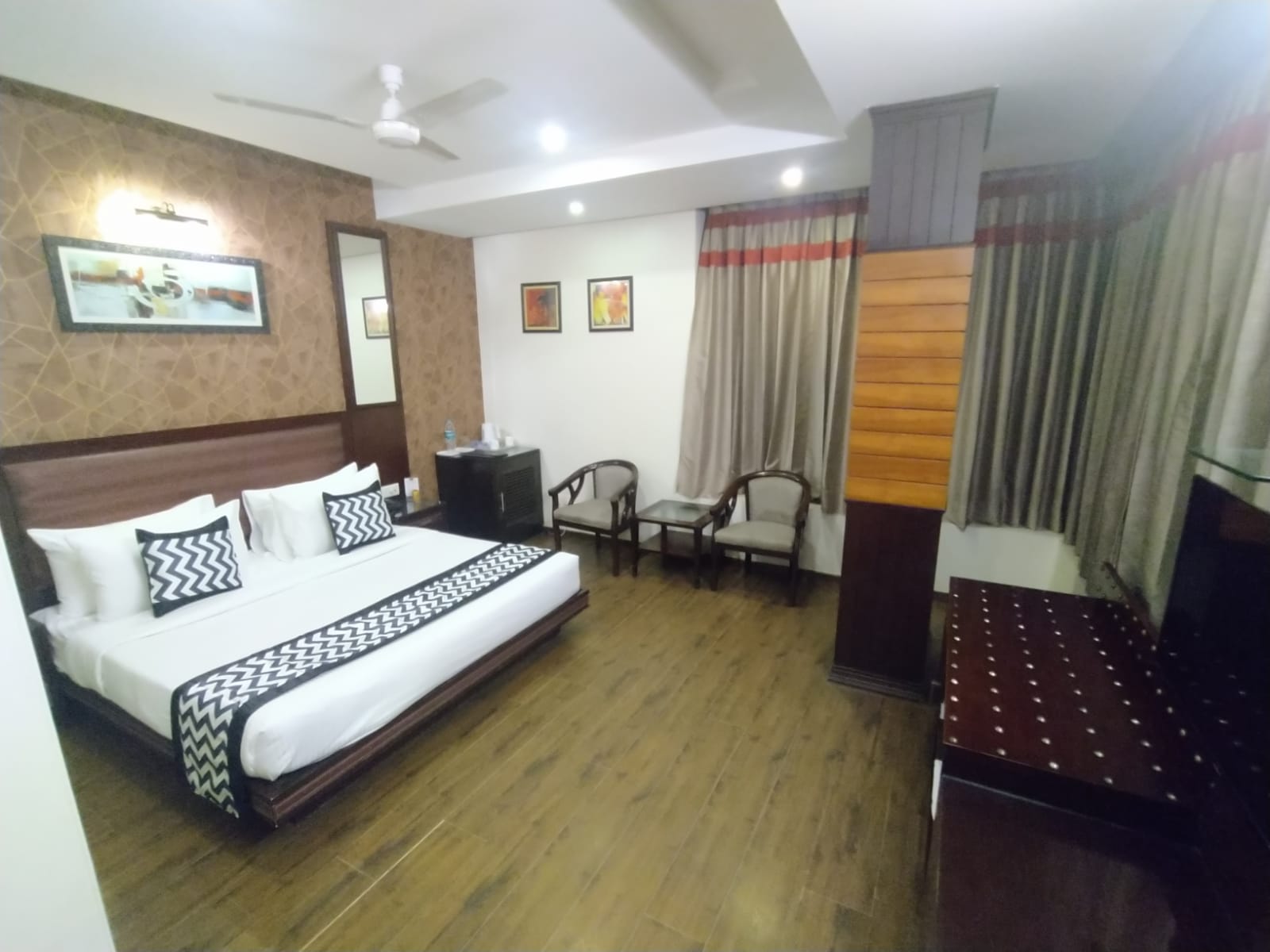 The Vaishali Inn - Tap to explore photos