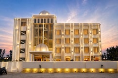 8fold by Larisa, Basti (3km from Railway Station), Tanda