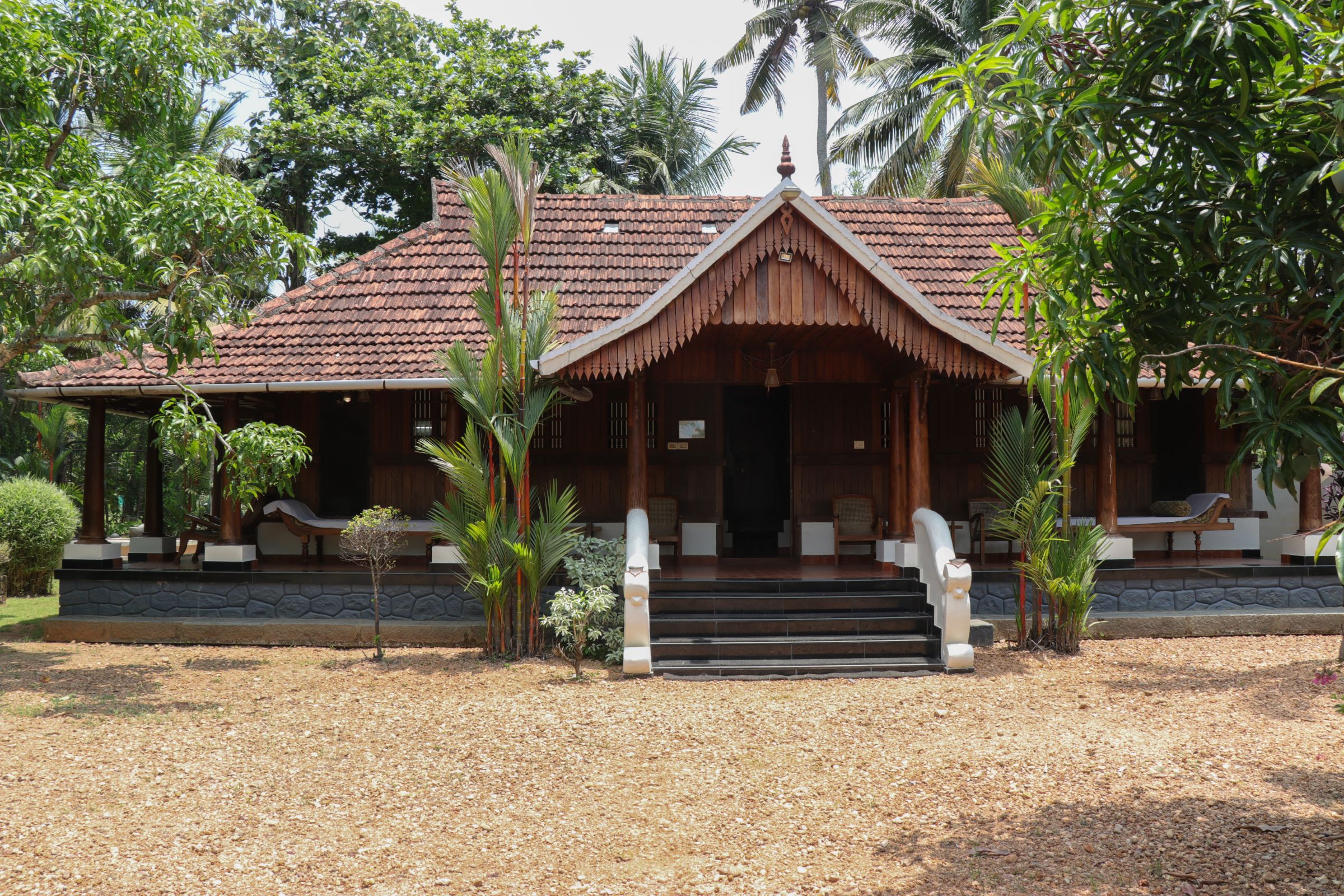 Nelpura Heritage Homestay Alleppey Homestay Price Address - 
