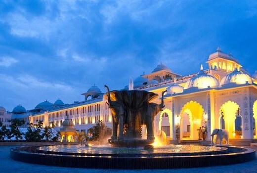 Radisson Blu Udaipur Palace Resort & Spa