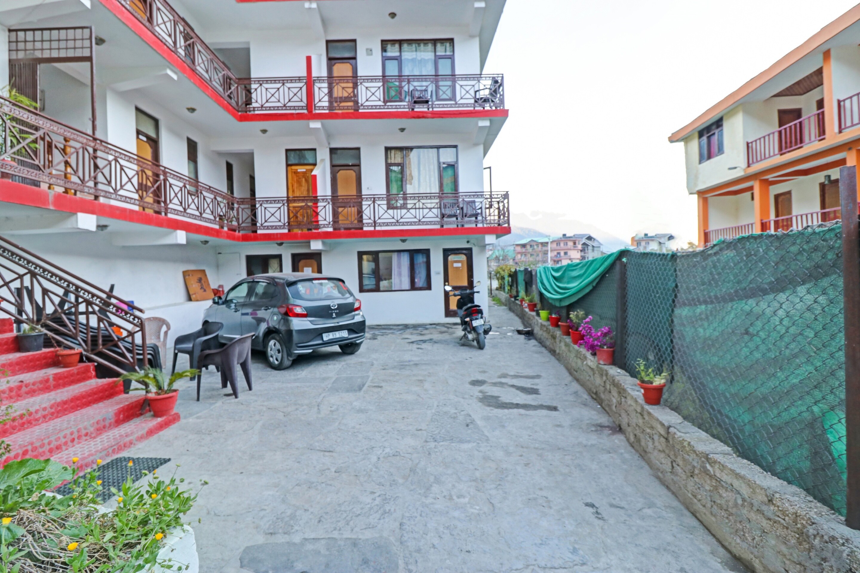 Hotel O Sasvat Cottages - Tap to explore photos
