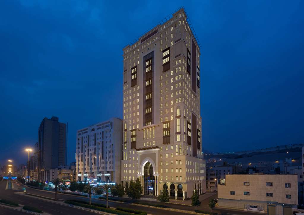 Park Inn By Radisson Makkah Aziziyah - Tap to explore photos