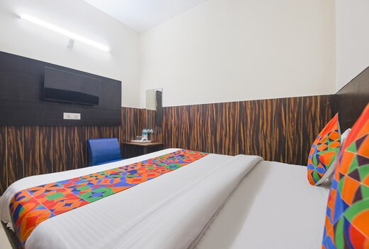 FabHotel Red Ark Inn