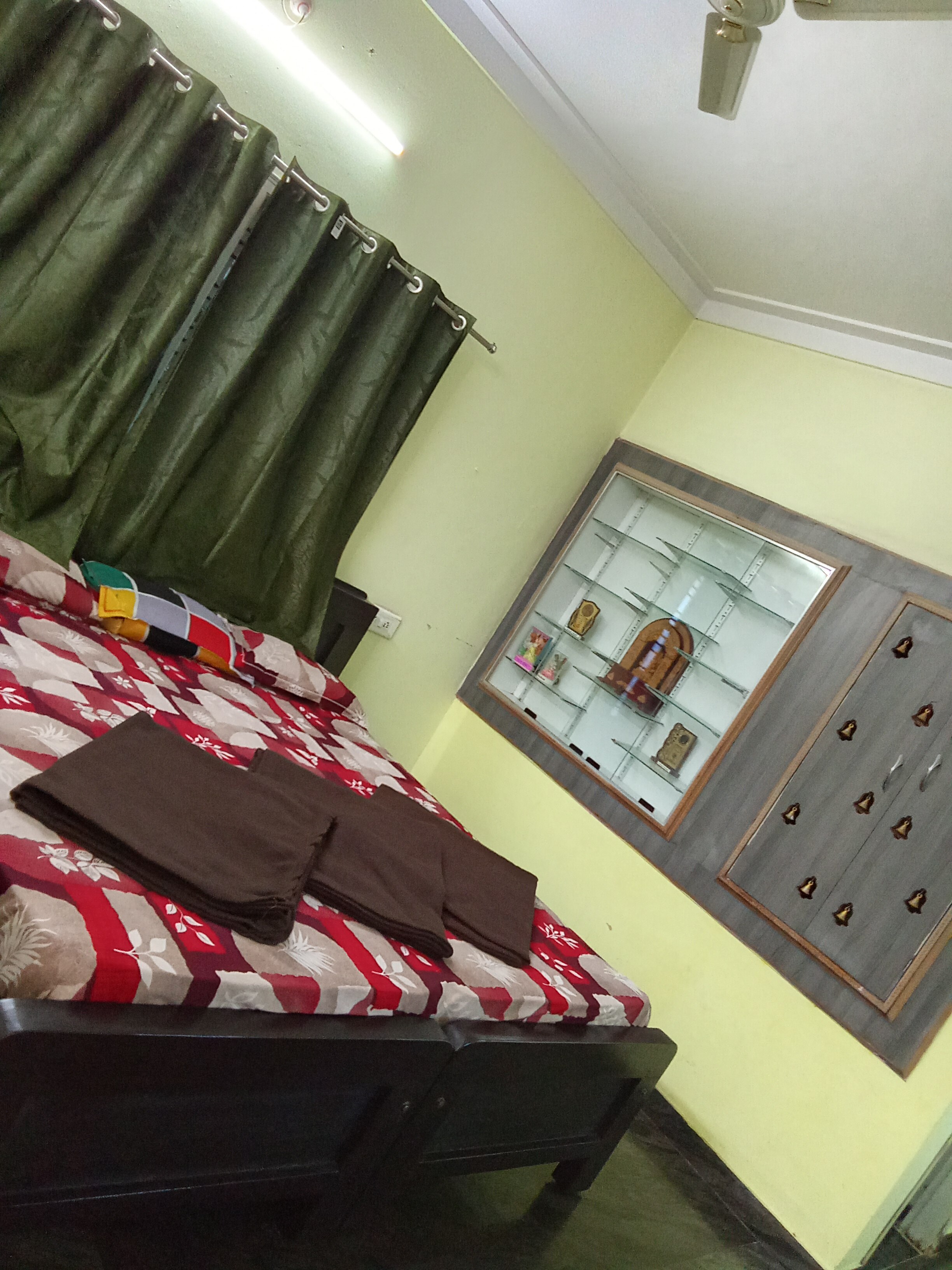 JandJ Homestay - Tap to explore photos