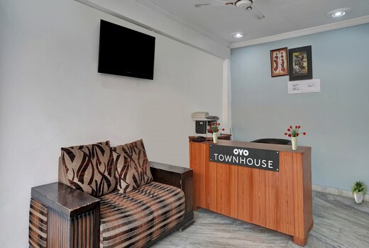 Collection O Samira Residency Near Botanic Garden Of Indian Republic