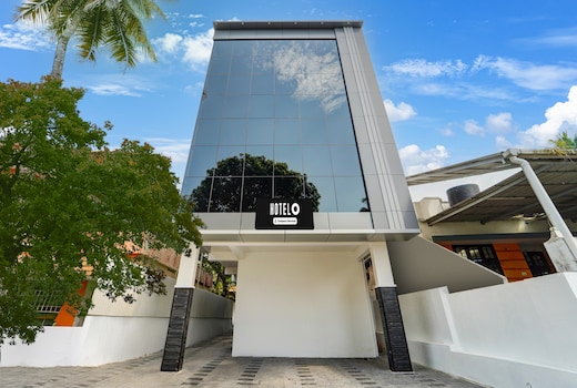 Super Hotel O HMT Colony Kochi formerly Pullans Arcade