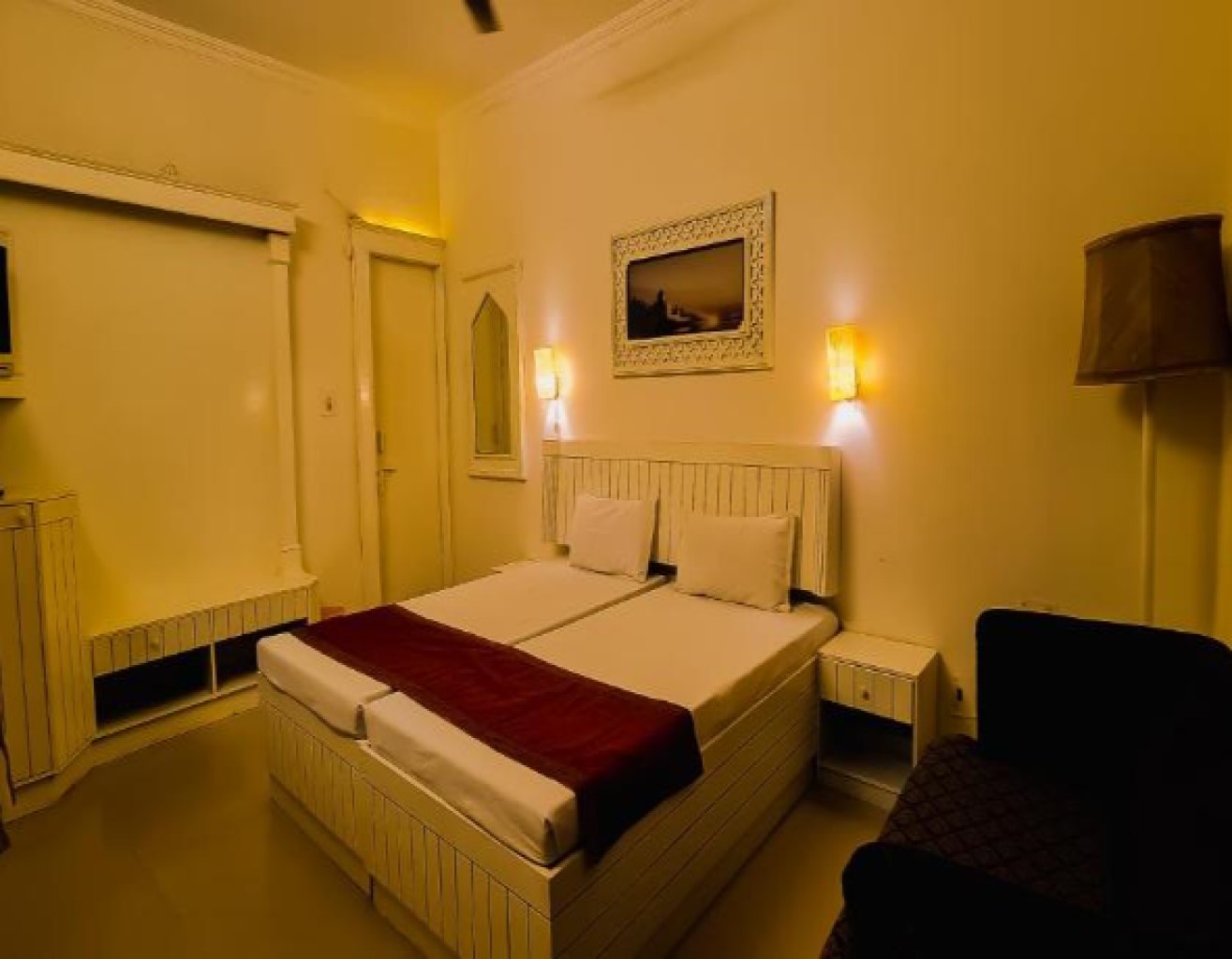 Hotel Kamal Nearest to Taj Mahal - Tap to explore photos